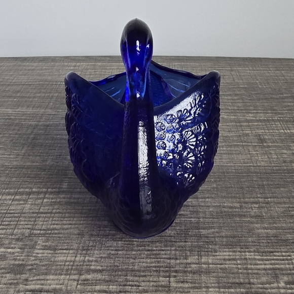 Fenton Cobalt Blue Swan Bird Collectible Glass Candy Trinket Ring Dish - Picture 3 of 10